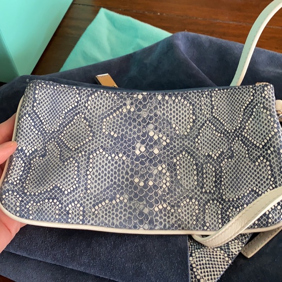 TIFFANY & Co. reversible purse with the extras - Picture 6 of 15